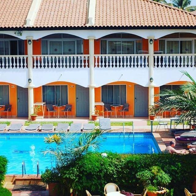 Cape Point Hotel Bakau Zewnętrze zdjęcie