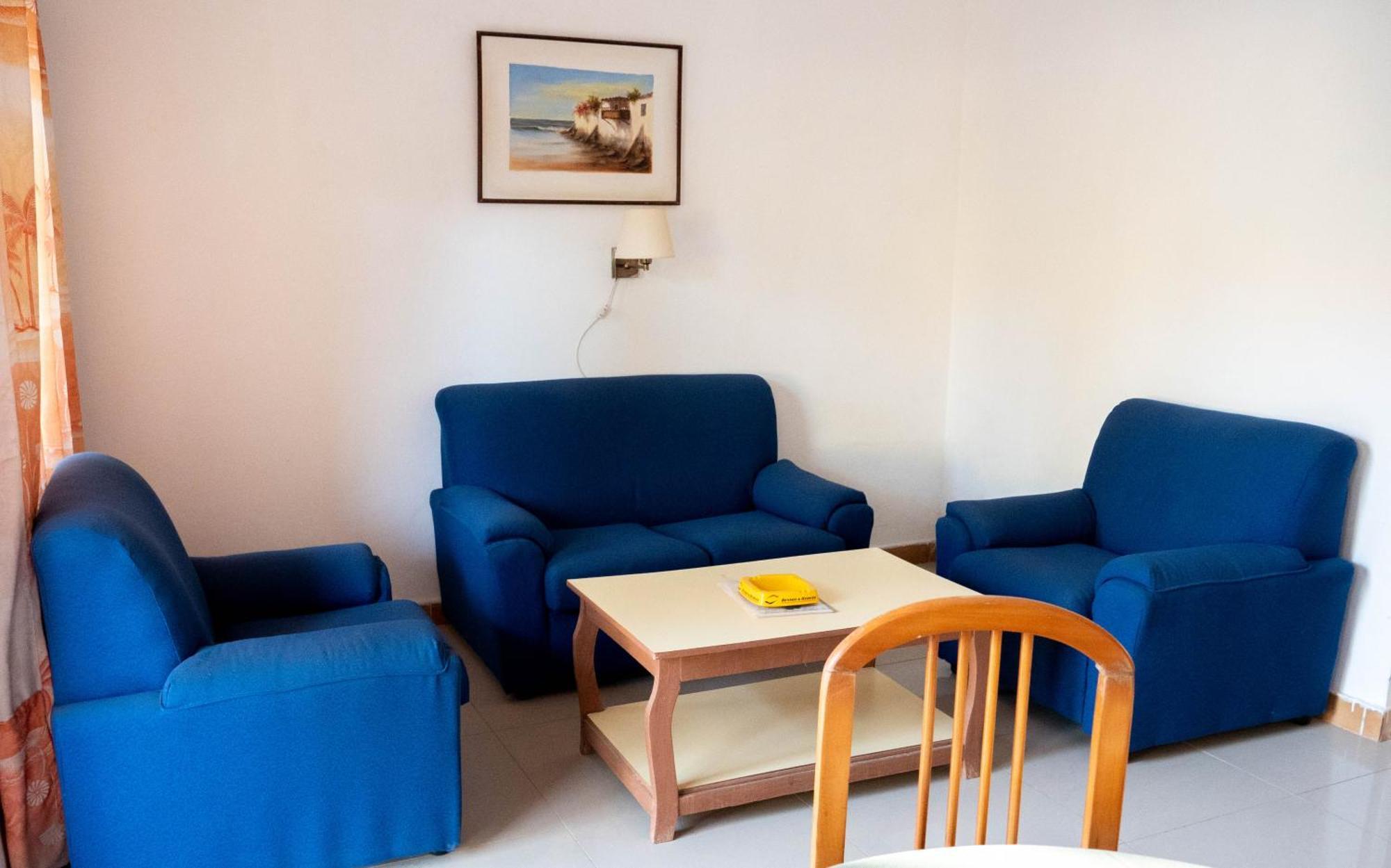 Cape Point Hotel Bakau Zewnętrze zdjęcie