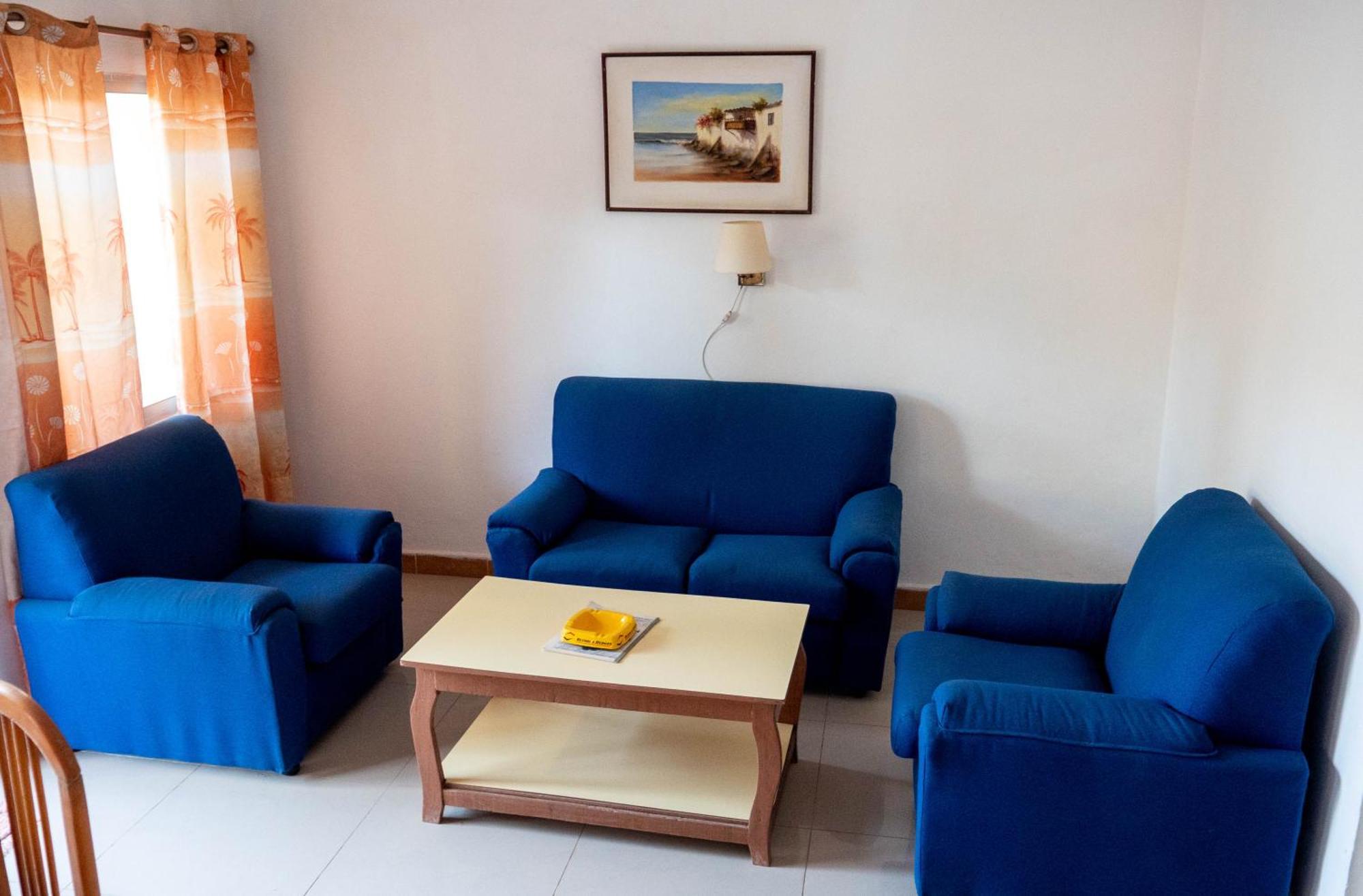 Cape Point Hotel Bakau Zewnętrze zdjęcie