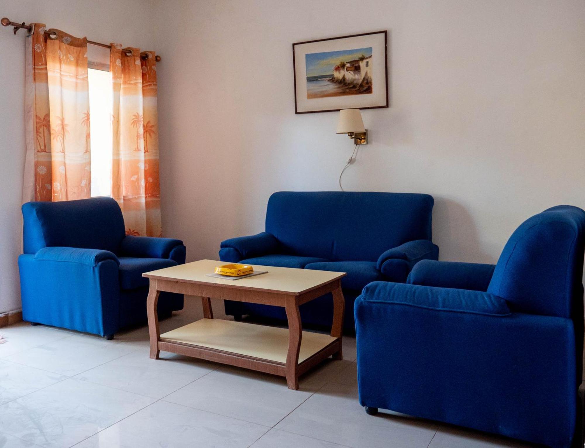 Cape Point Hotel Bakau Zewnętrze zdjęcie